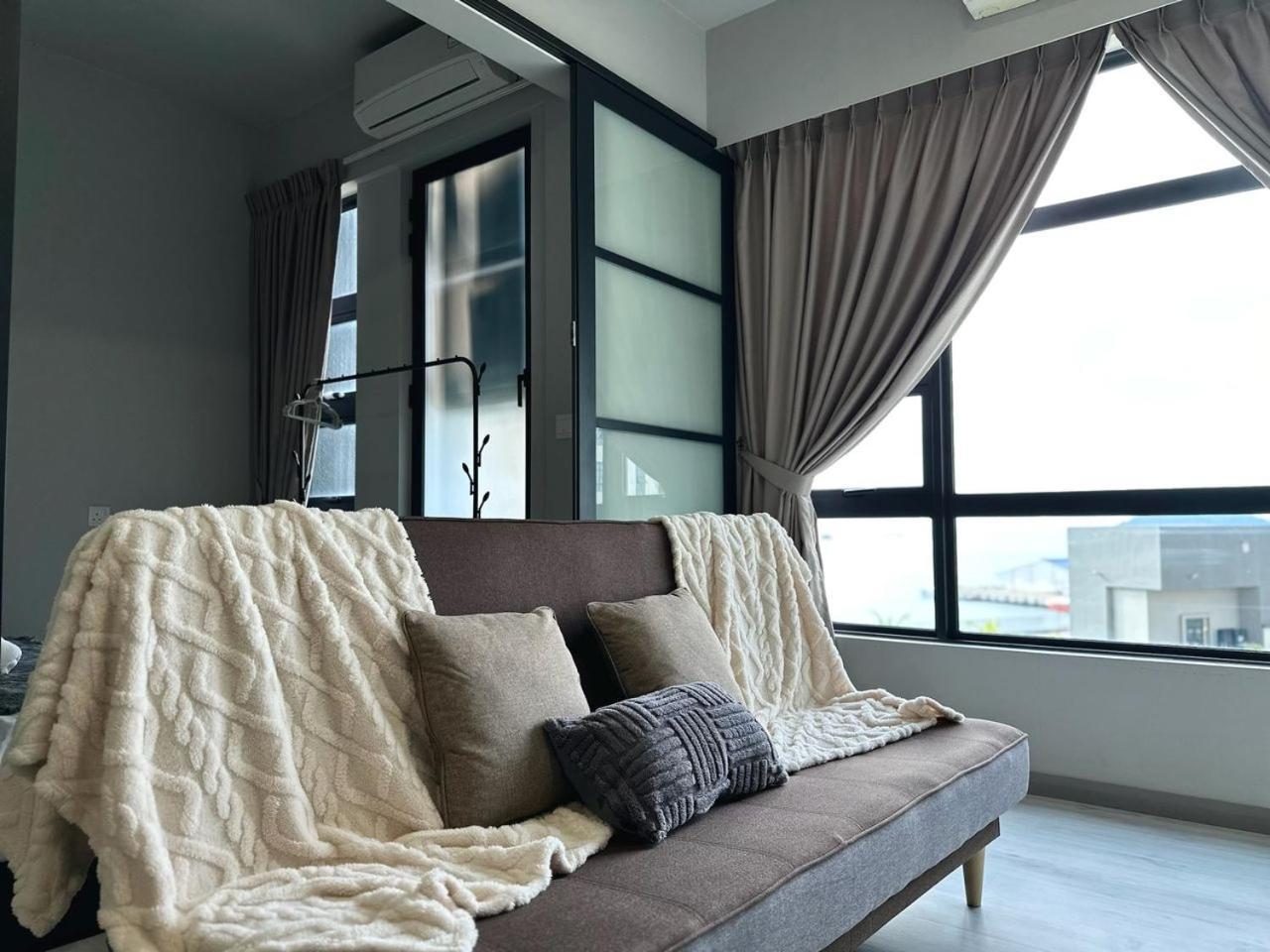 Jesselton Quay Sea & Pool View For 6 Pax Apartamento Kota Kinabalu Exterior foto